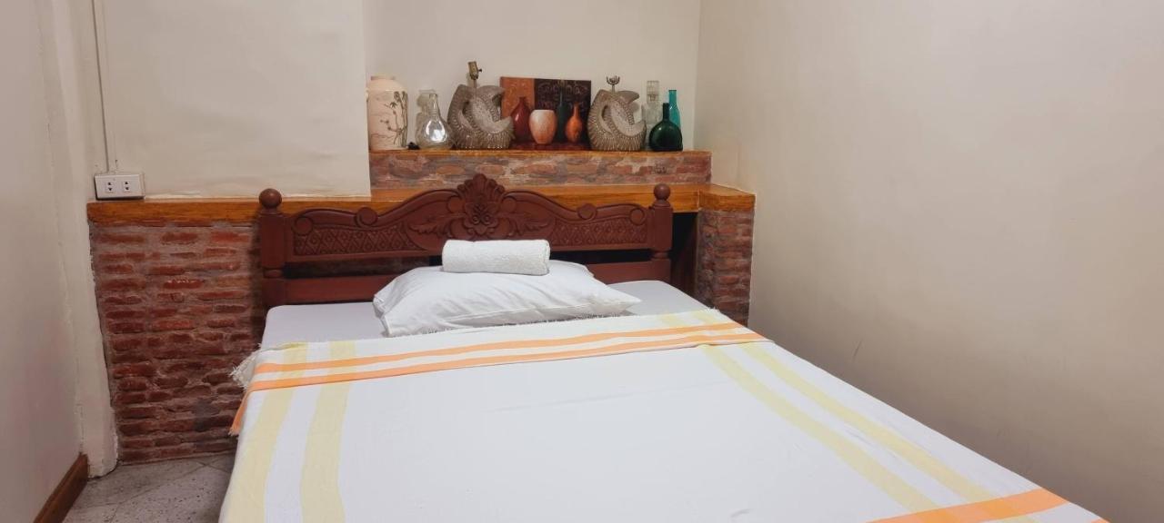 Hotel Casa Familya à Batac Extérieur photo