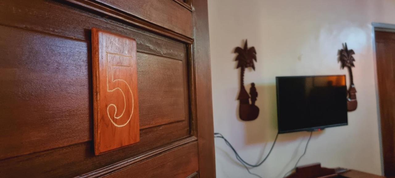 Hotel Casa Familya à Batac Extérieur photo